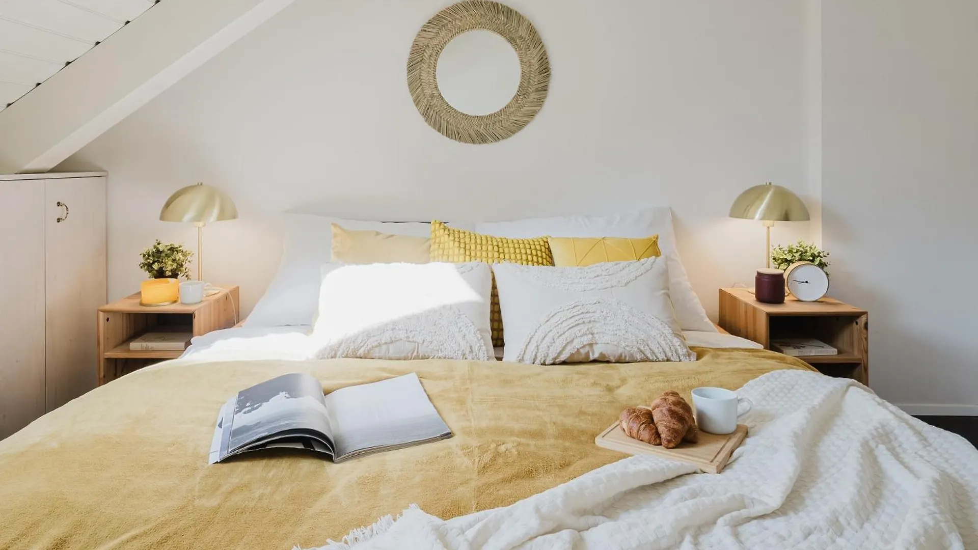 דירה Prague Days - Attic Maisonette With Netflix And Workspace In New Town