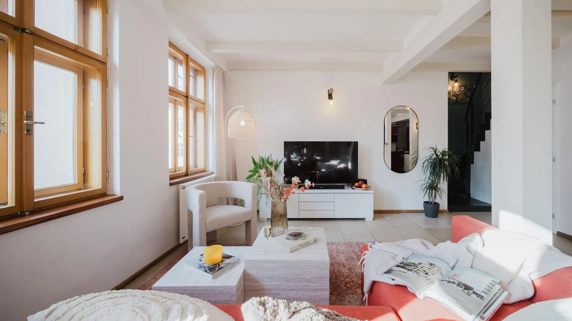 דירה Prague Days - Attic Maisonette With Netflix And Workspace In New Town