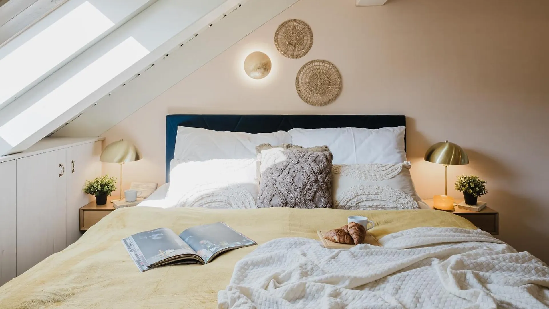 Prague Days - Attic Maisonette With Netflix And Workspace In New Town 0*,